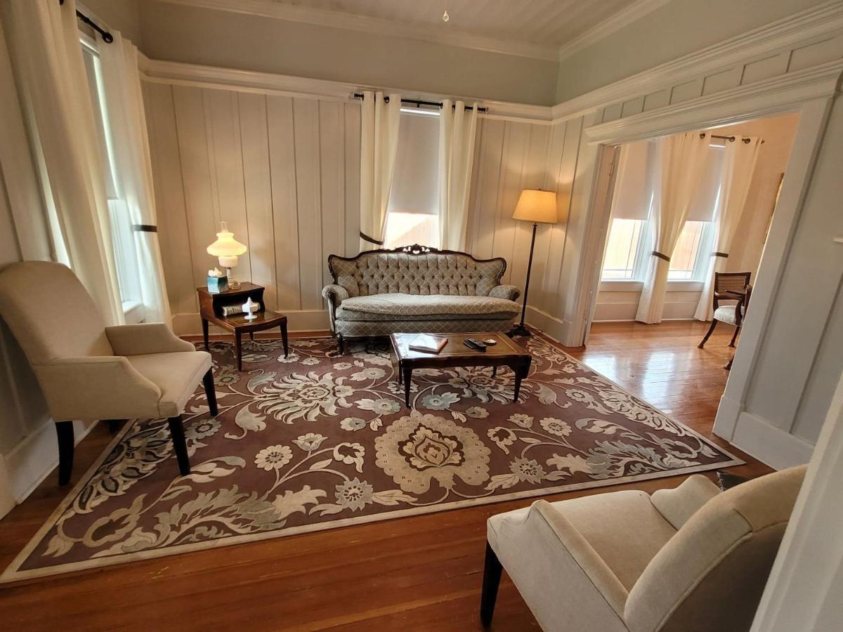 Holland House - Historic And Sophisticated Villa Alpine Kültér fotó
